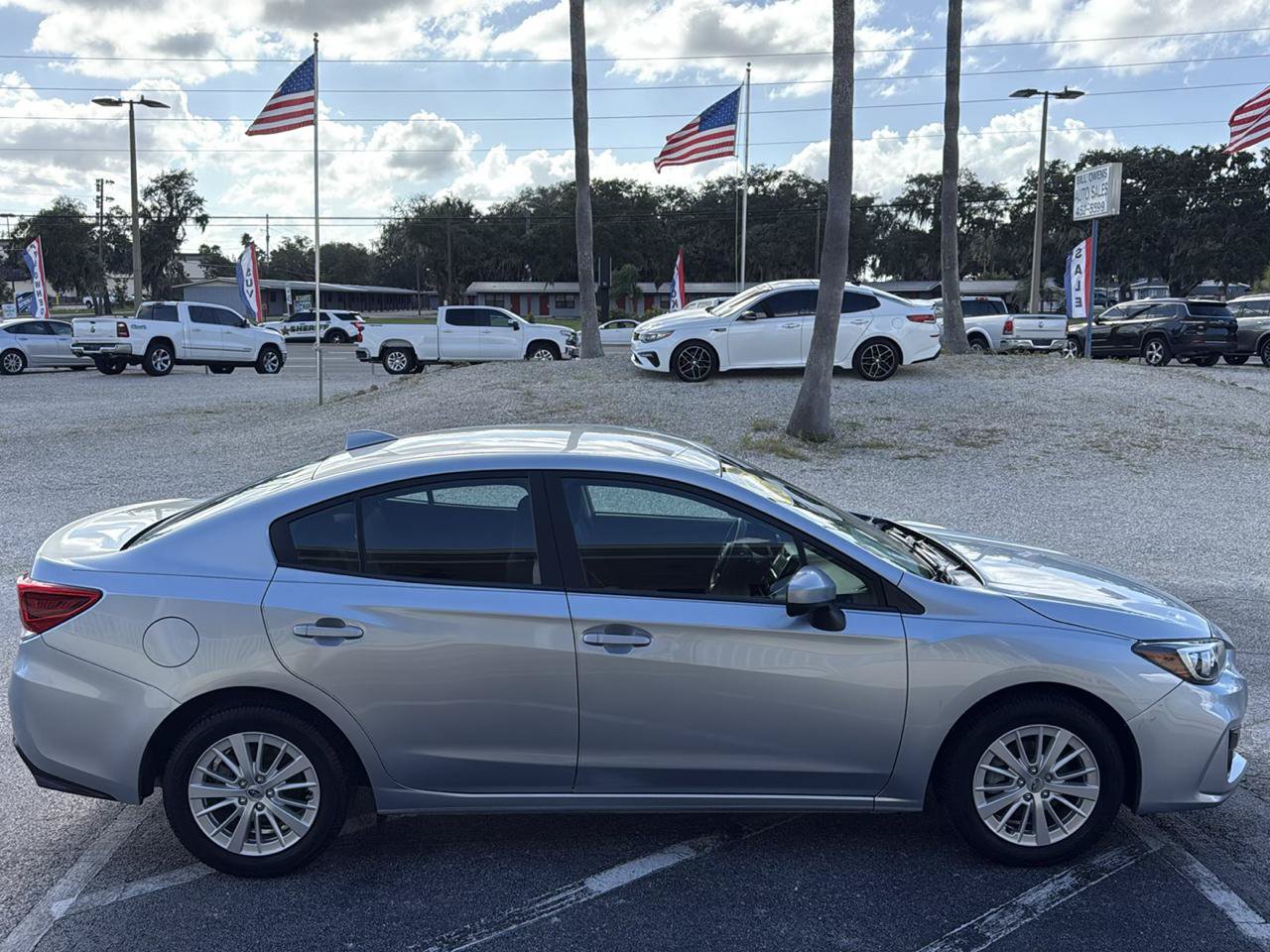 Used 2018 Subaru Impreza 2.0i Premium w/ Popular Package #1 AWD/4WD image 6