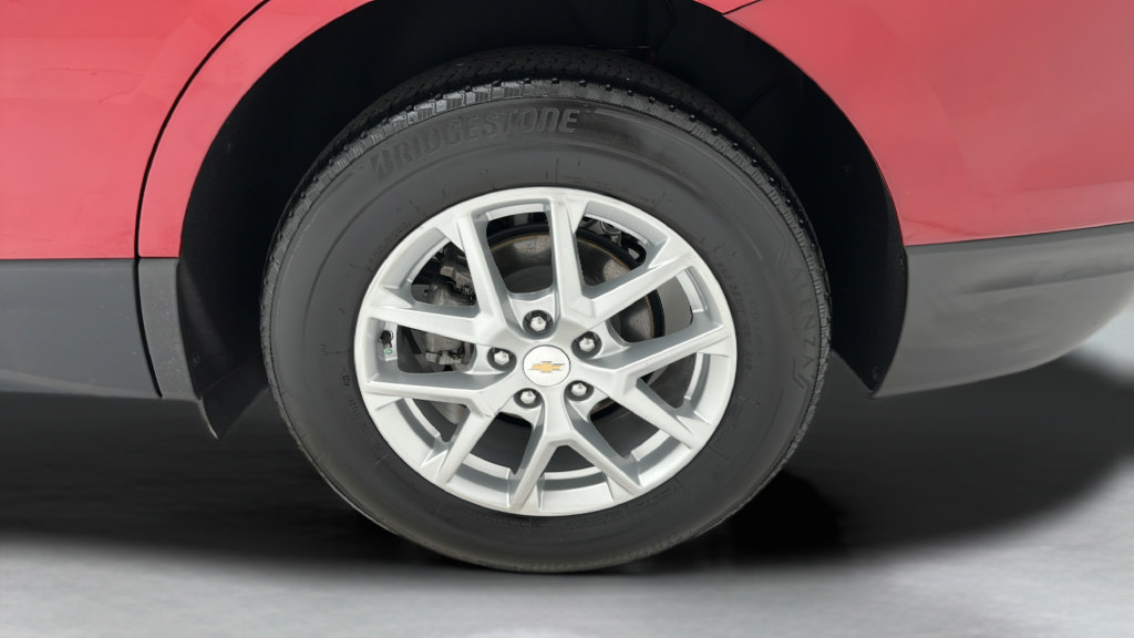 Used 2024 Chevrolet Equinox LT AWD/4WD image 8