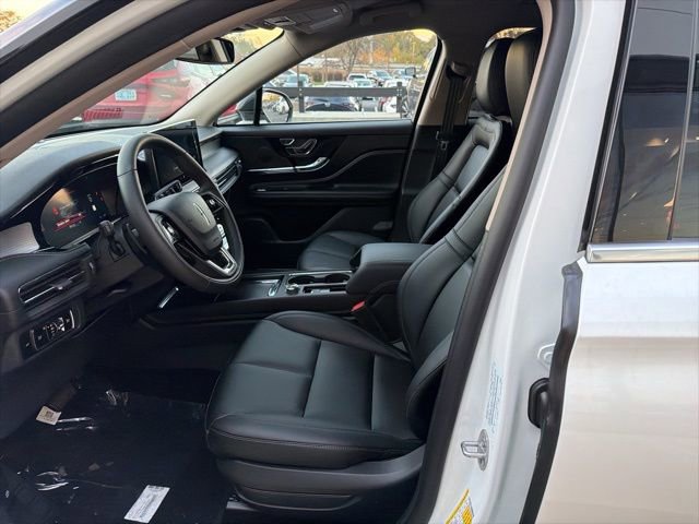 New 2026 Lincoln Corsair Premiere image 8