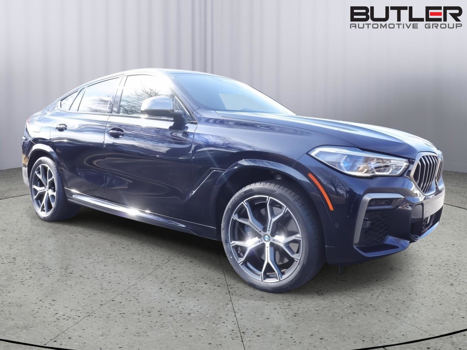 Used 2023 BMW X6 M50i w/ Executive Package image 3