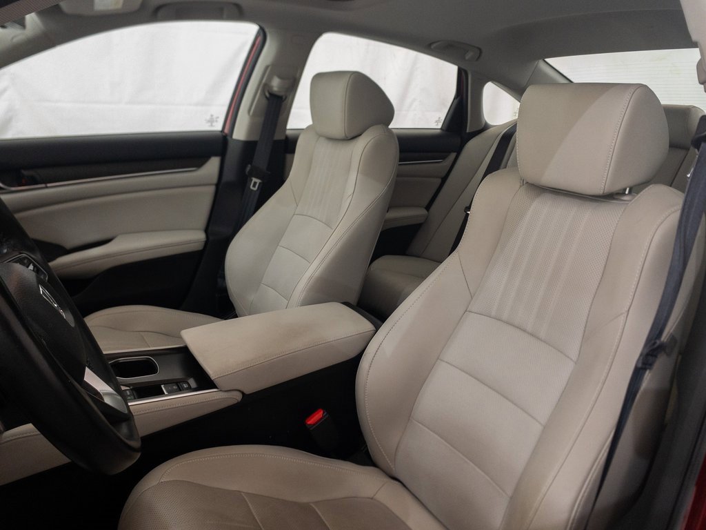 Used 2021 Honda Accord Touring image 14