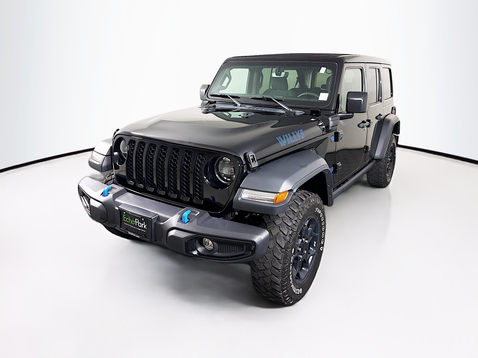 Used 2023 Jeep Wrangler Unlimited w/ Sun & Screen Package AWD/4WD image 3