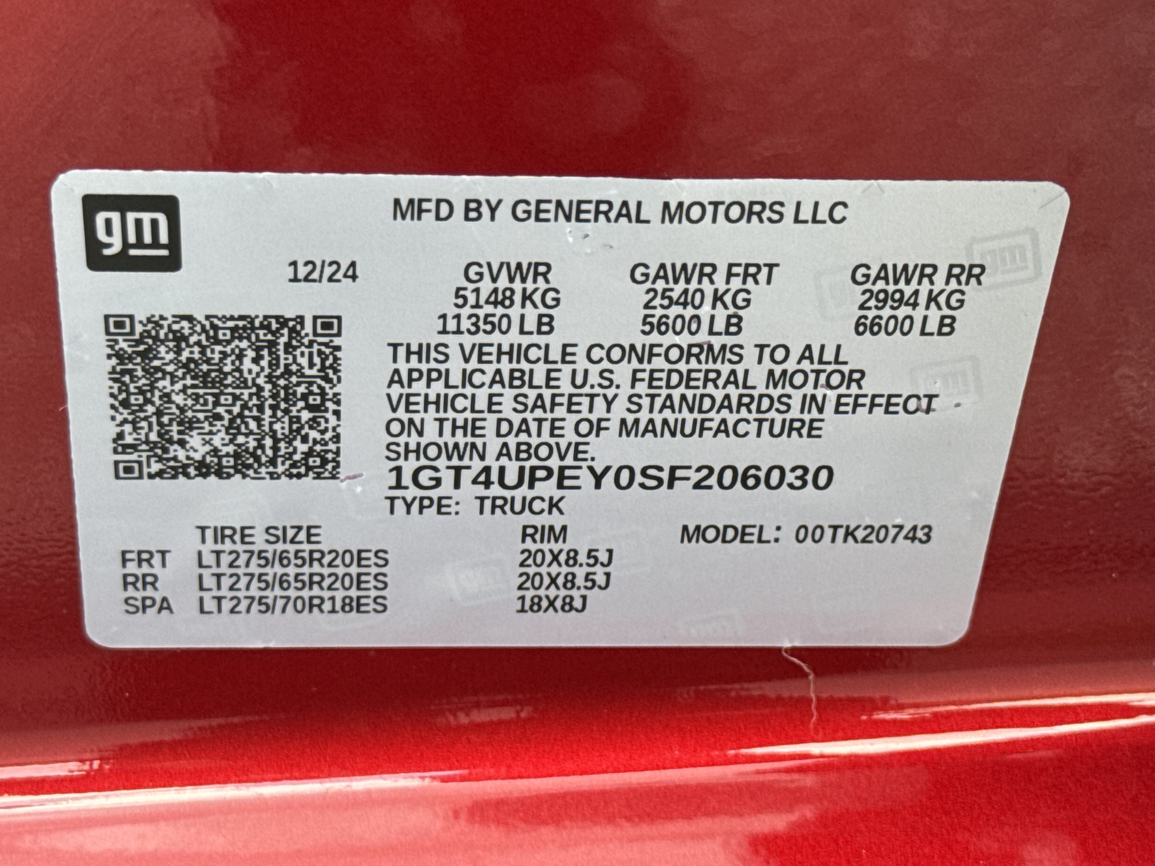 Used 2025 GMC Sierra 2500 AT4 w/ AT4 Premium Plus Package AWD/4WD image 36