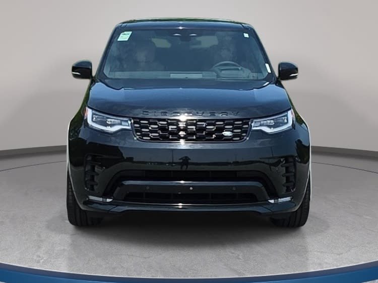 Used 2025 Land Rover Discovery Dynamic SE AWD/4WD image 2