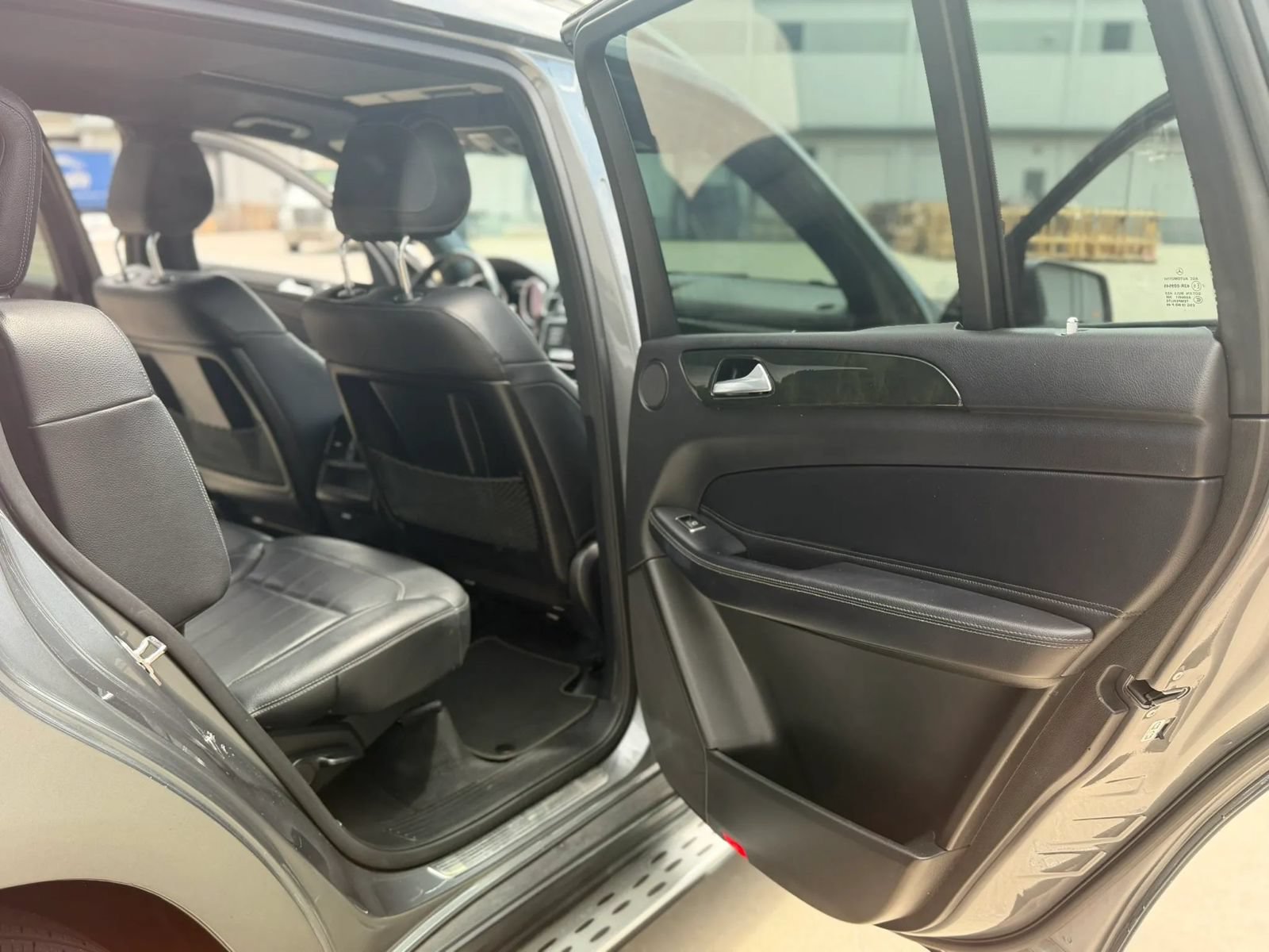 Used 2018 Mercedes-Benz GLS 450 4MATIC w/ Premium Package image 22