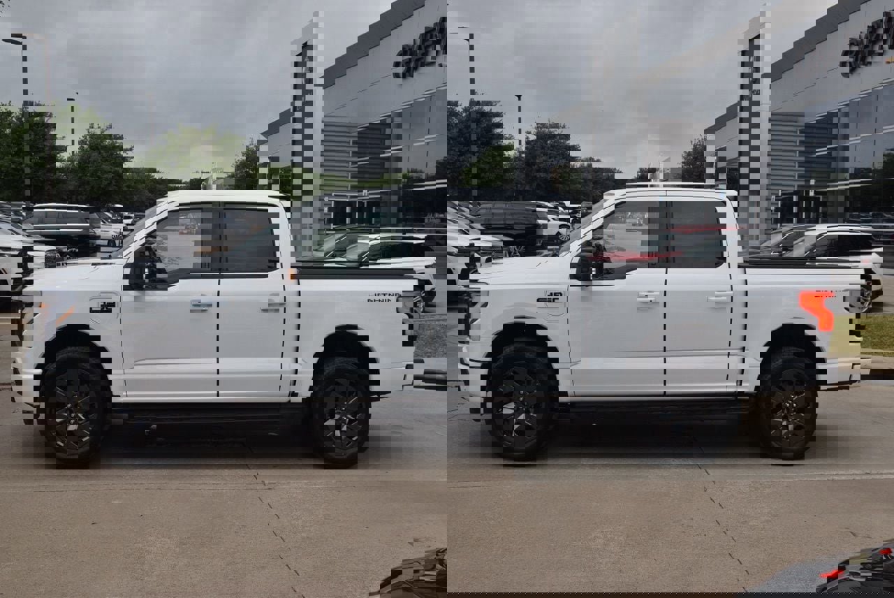 Certified 2024 Ford F150 Lightning Flash w/ Max Trailer Tow Package image 12