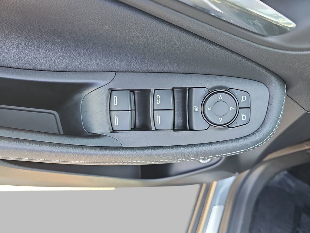Used 2023 Buick Encore GX Essence w/ Experience Buick Package AWD/4WD image 33