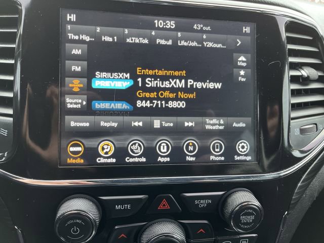 Used 2022 Jeep Grand Cherokee Laredo X image 14