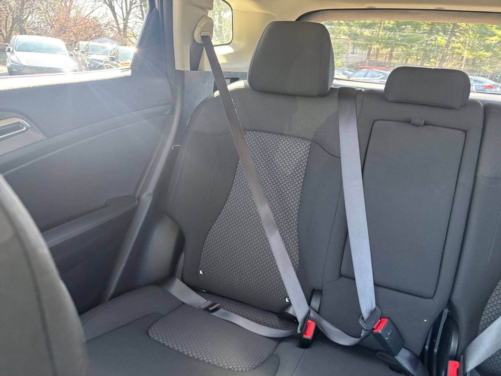 Used 2025 Kia Sportage LX image 37