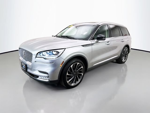 Used 2020 Lincoln Aviator Reserve w/ Equipment Group 202A AWD/4WD image 3