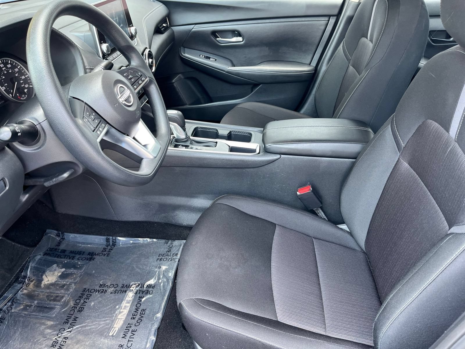 Used 2025 Nissan Sentra SV FWD image 30