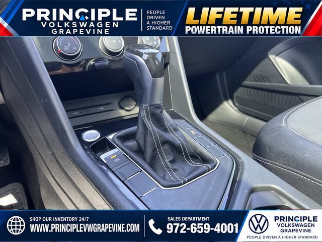 Used 2023 Volkswagen Taos SE w/ Panoramic Sunroof Package FWD image 22