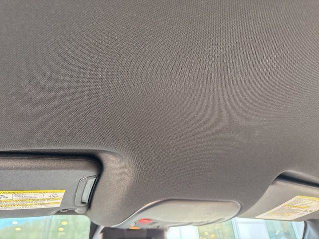 Used 2021 Jeep Renegade Latitude image 27