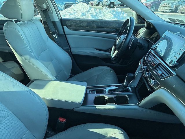 Used 2018 Honda Accord Touring image 22