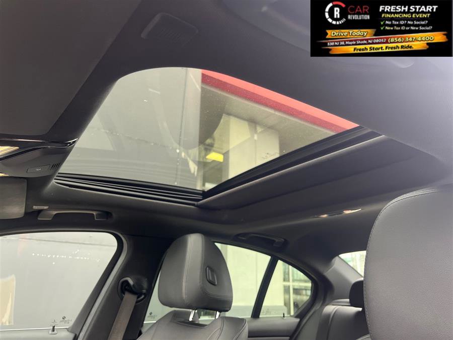 Used 2019 BMW 330i xDrive Sedan AWD/4WD image 12