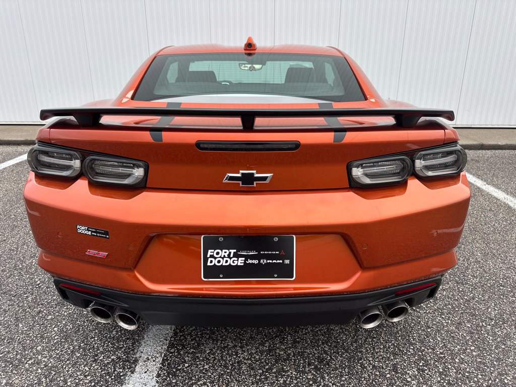 Used 2022 Chevrolet Camaro SS RWD image 6