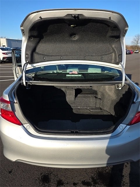 Used 2014 Toyota Camry Hybrid image 7