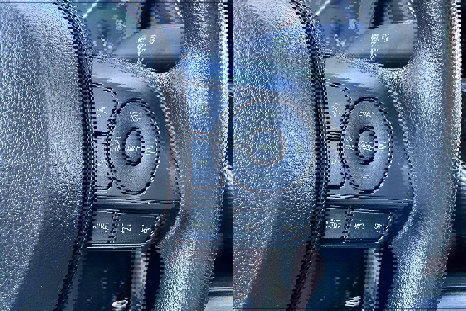 Used 2023 Toyota Corolla LE image 18