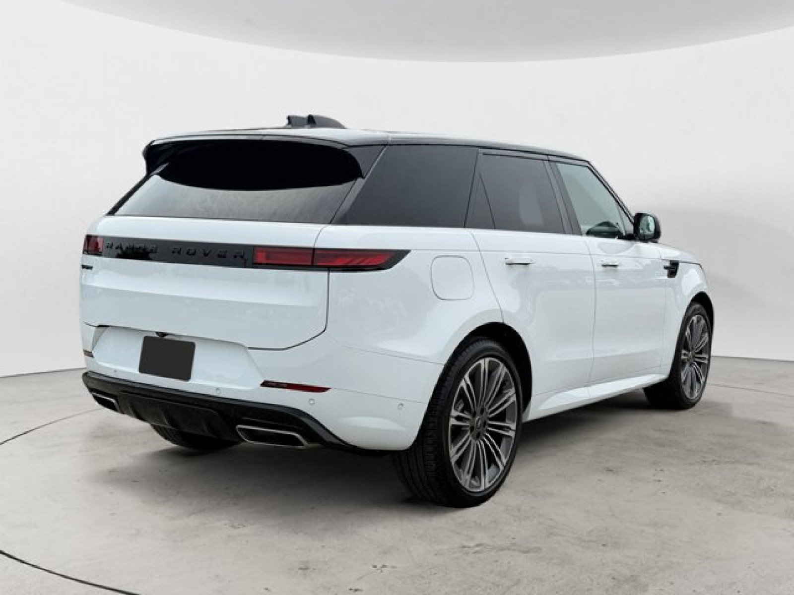 Certified 2024 Land Rover Range Rover Sport Dynamic SE AWD/4WD image 4