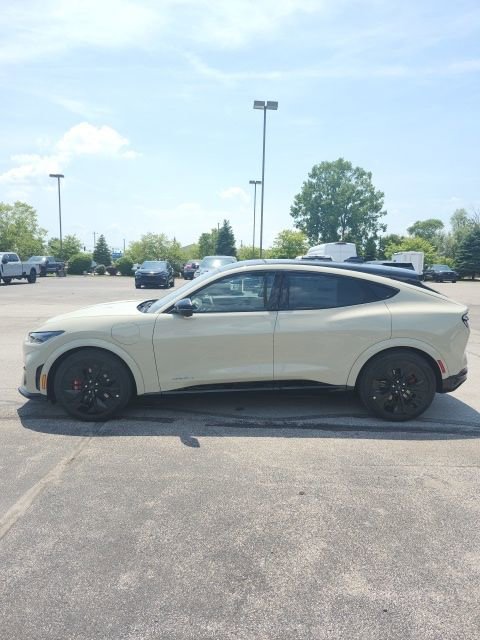 New 2025 Ford Mustang Mach-E GT image 4