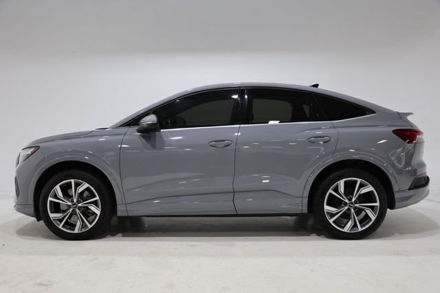 Used 2022 Audi Q4 e-tron Premium AWD/4WD image 4
