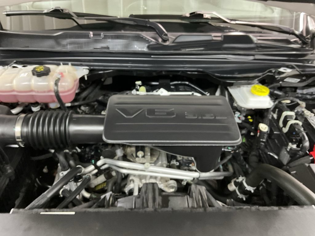 Used 2025 RAM 1500 Big Horn AWD/4WD image 32