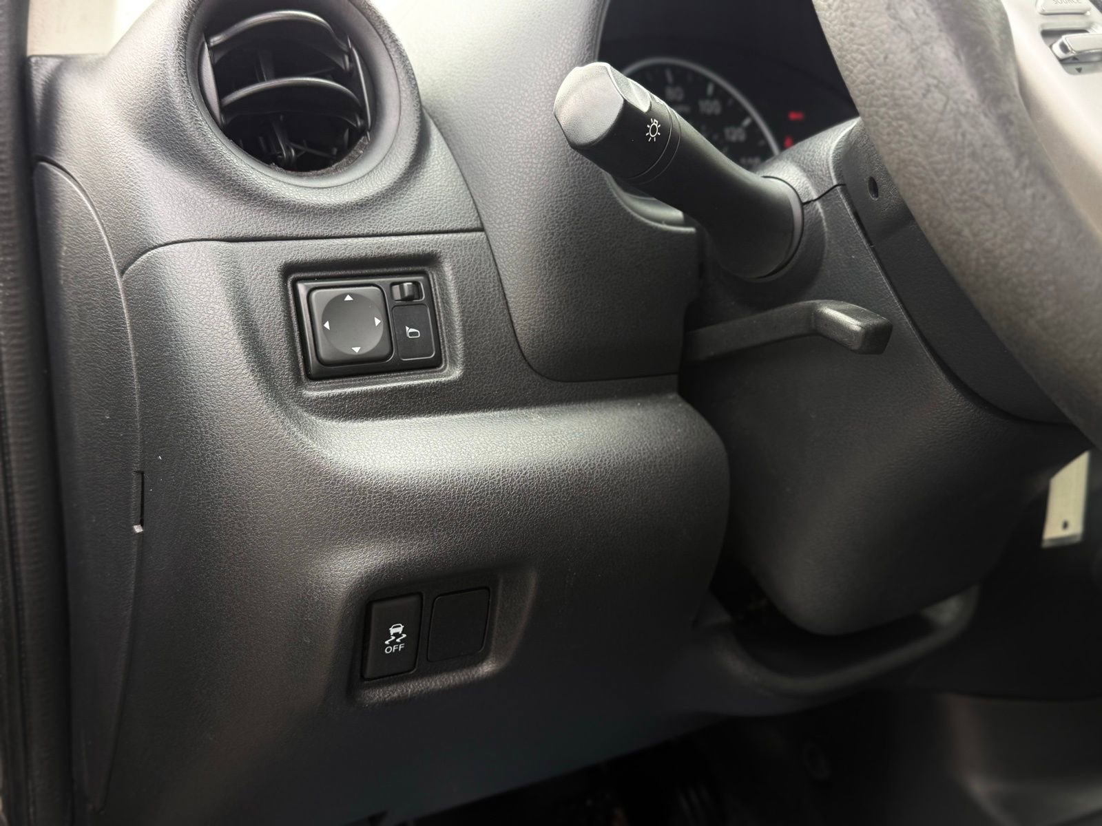 Used 2018 Nissan Versa S FWD image 23