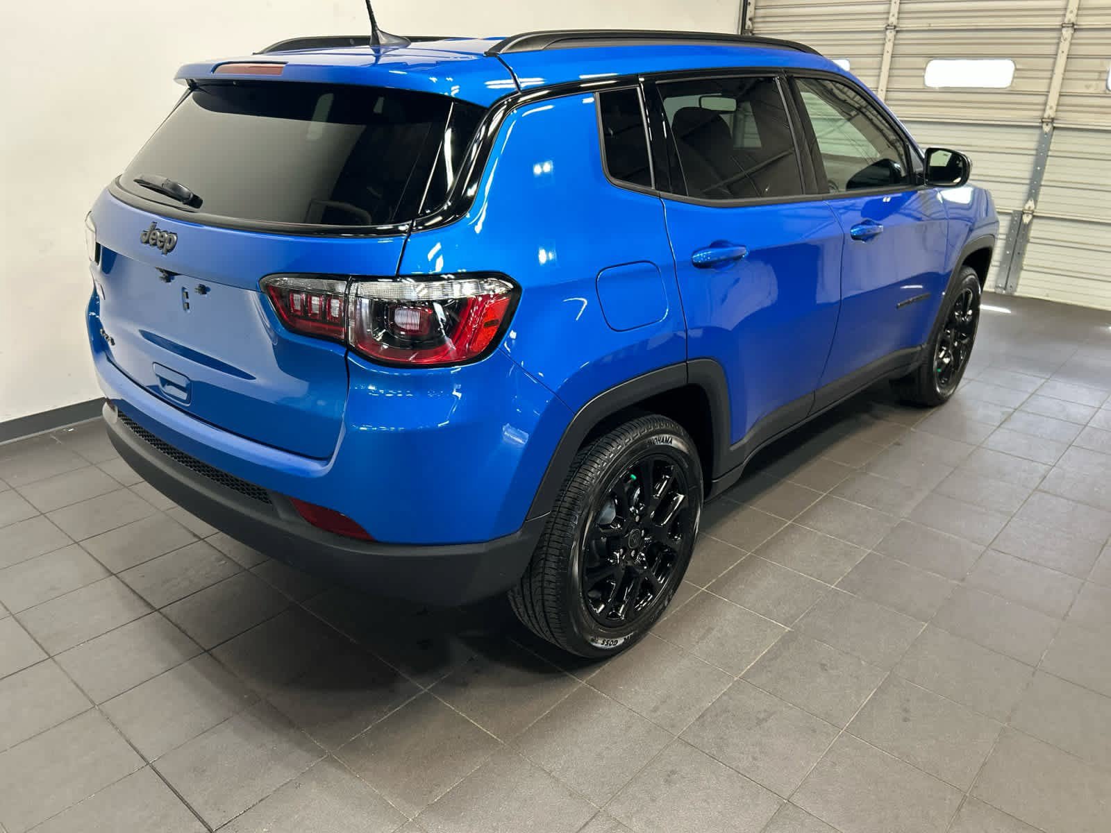 New 2026 Jeep Compass Latitude AWD/4WD image 3
