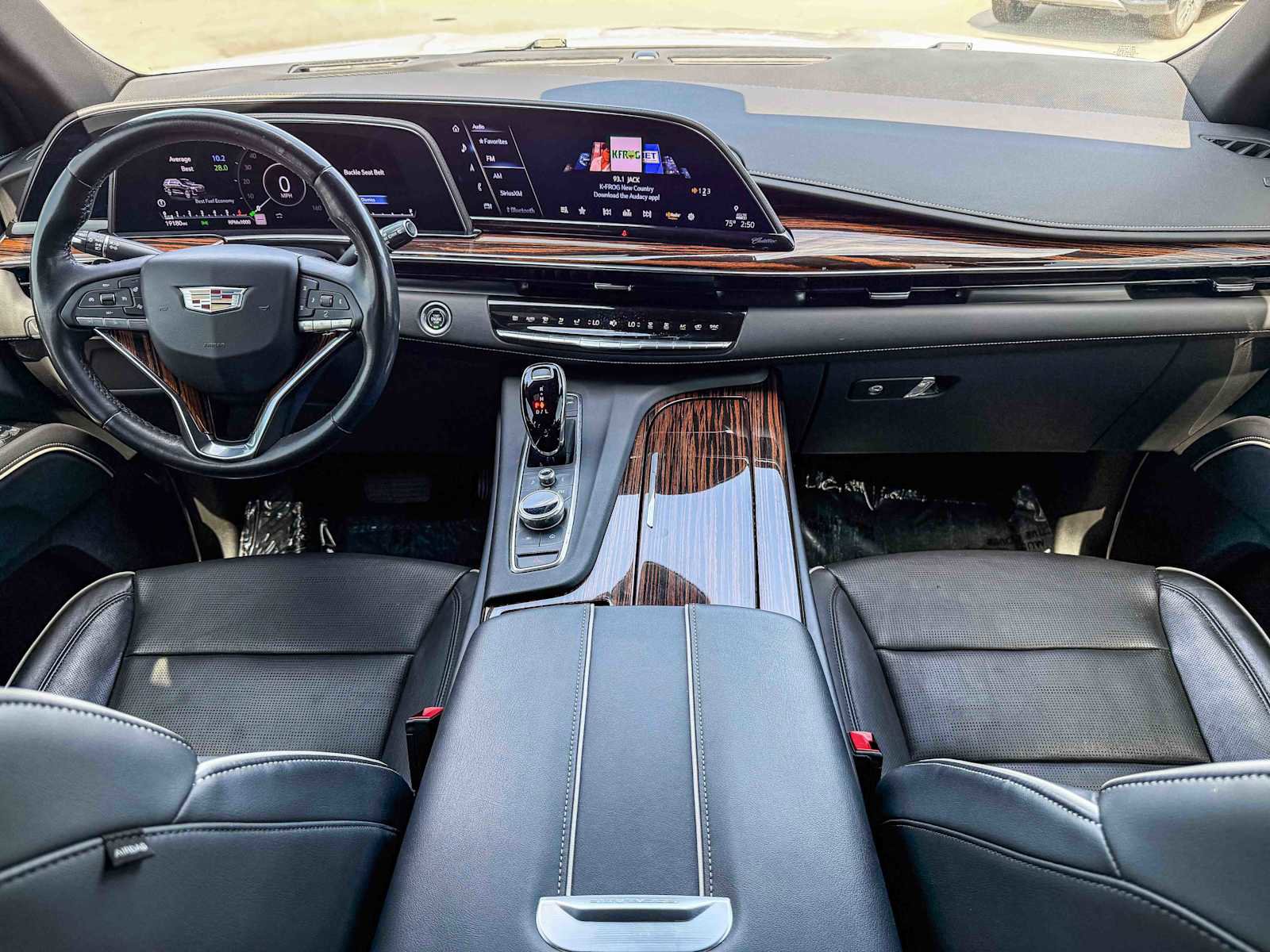 Used 2022 Cadillac Escalade ESV Premium Luxury AWD/4WD image 14