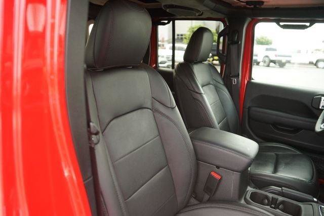 Used 2023 Jeep Wrangler Unlimited Sahara AWD/4WD image 19