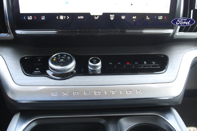 Certified 2027 Ford Expedition Platinum w/ Platinum Ultimate Package AWD/4WD image 19