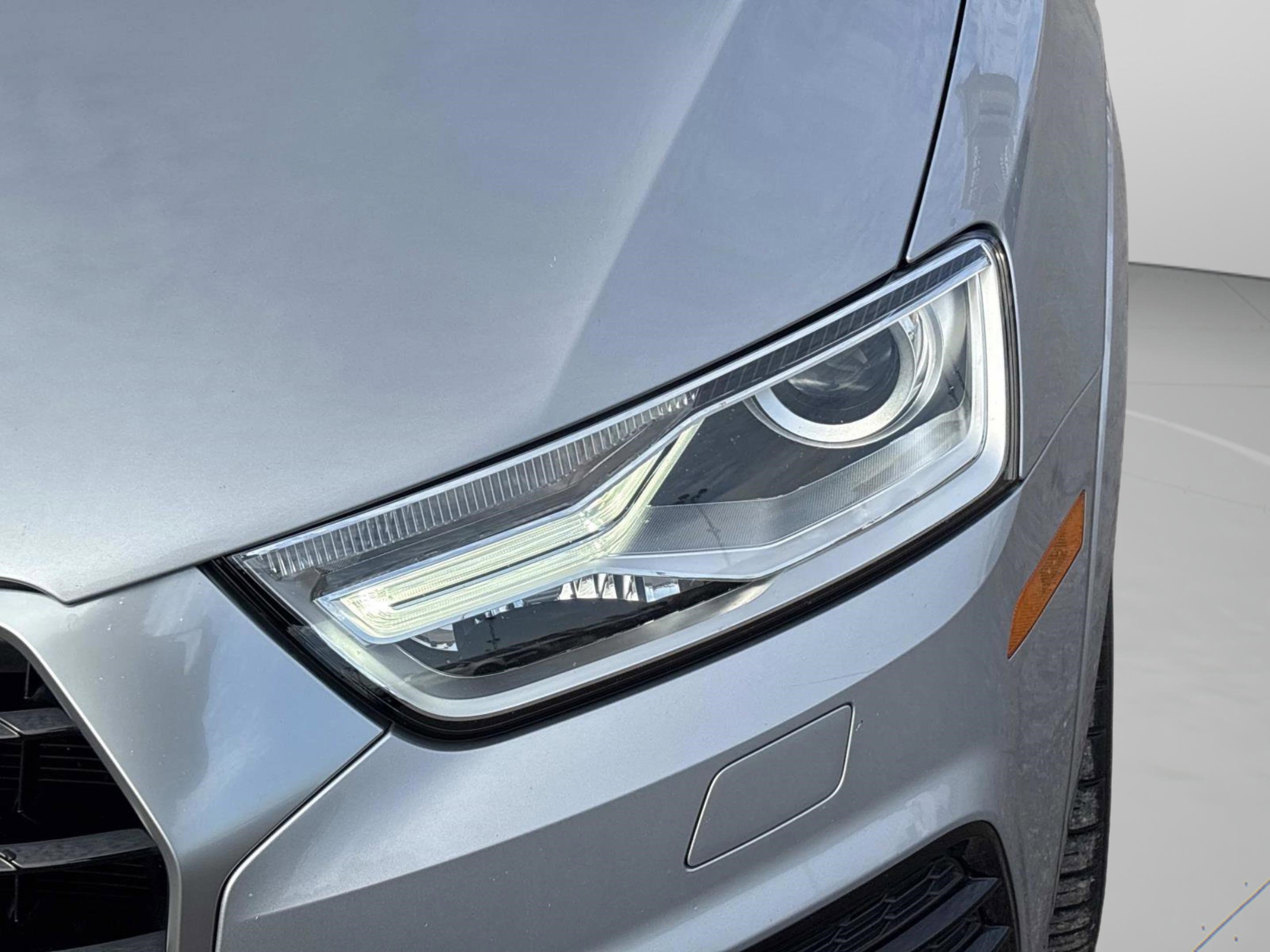 Used 2018 Audi Q3 2.0T Premium w/ Convenience Package image 11