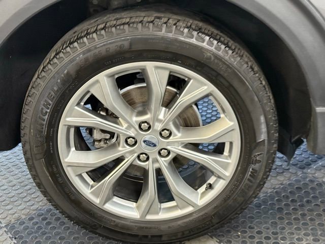 Used 2023 Ford Explorer Limited w/ Limited Technology Package image 15