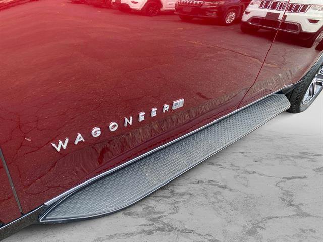 Used 2024 Jeep Wagoneer 4WD w/ Premium Group I image 11