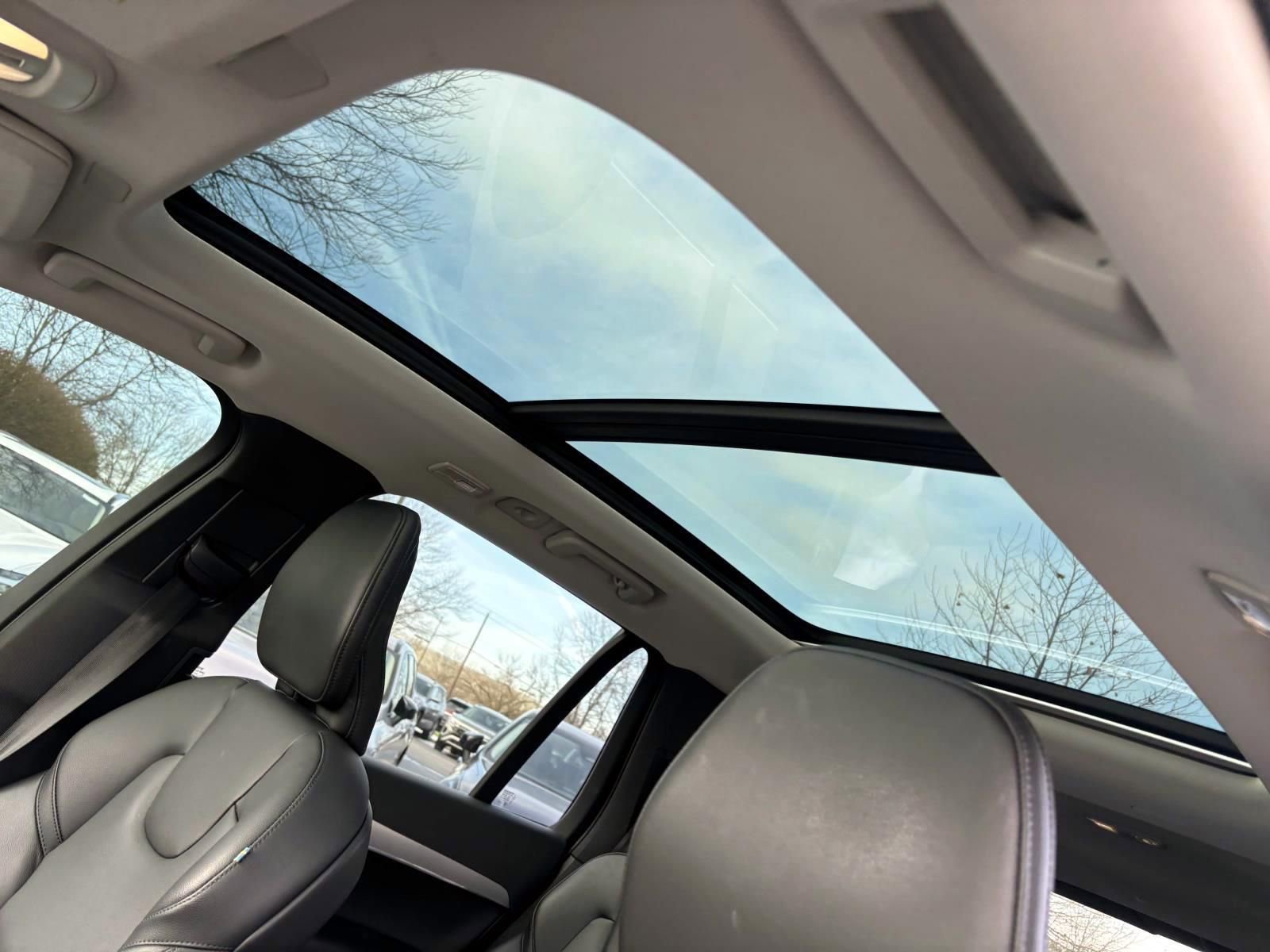 Used 2023 Volvo XC90 B5 Core w/ Protection Package Premier image 26