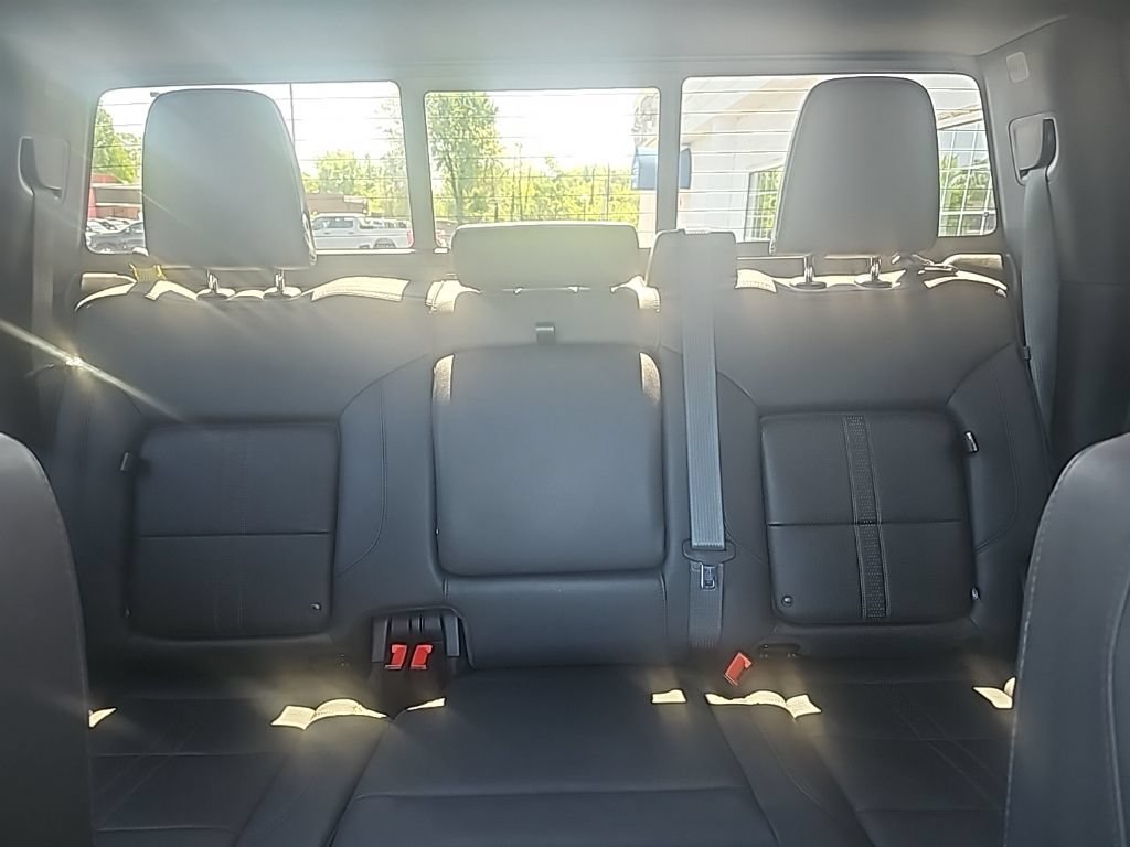 Used 2024 Chevrolet Silverado 2500 High Country w/ Midnight Edition AWD/4WD image 10