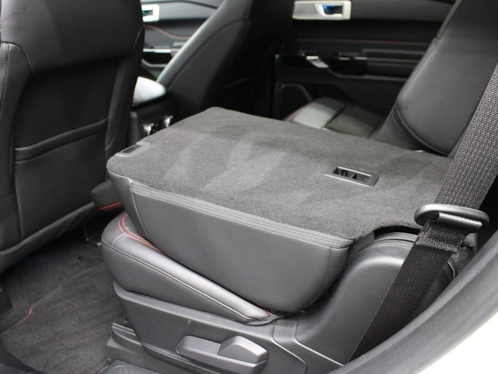 Used 2023 Ford Explorer ST-Line AWD/4WD image 62