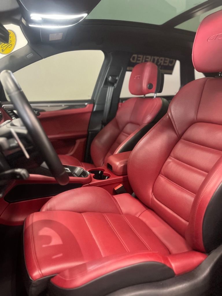 Used 2023 Porsche Macan GTS AWD/4WD image 10