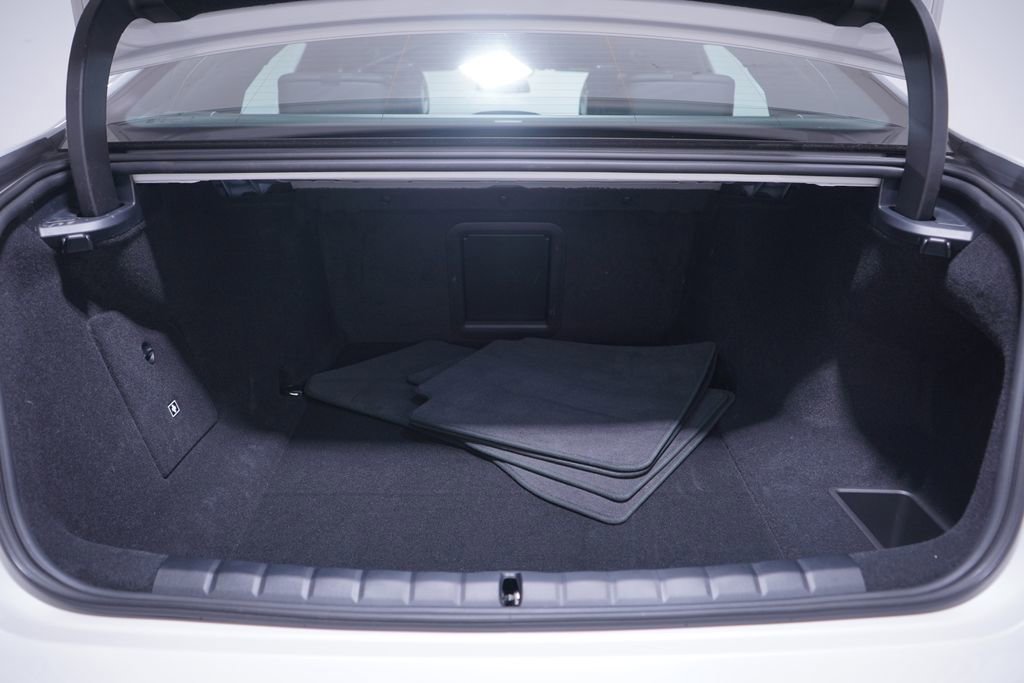 Used 2025 BMW i7 eDrive50 w/ M Sport Package image 23