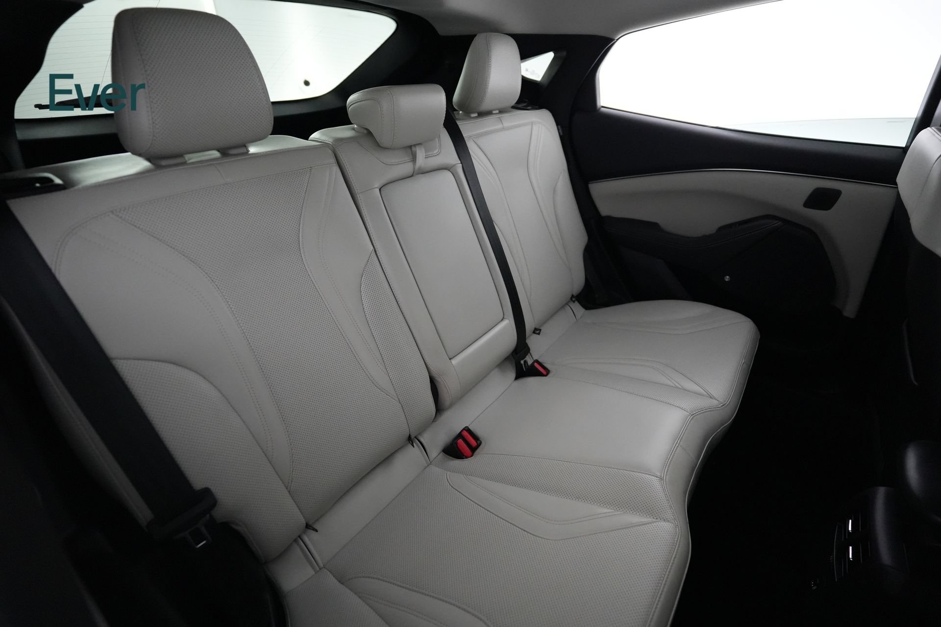 Used 2022 Ford Mustang Mach-E Premium AWD/4WD image 5