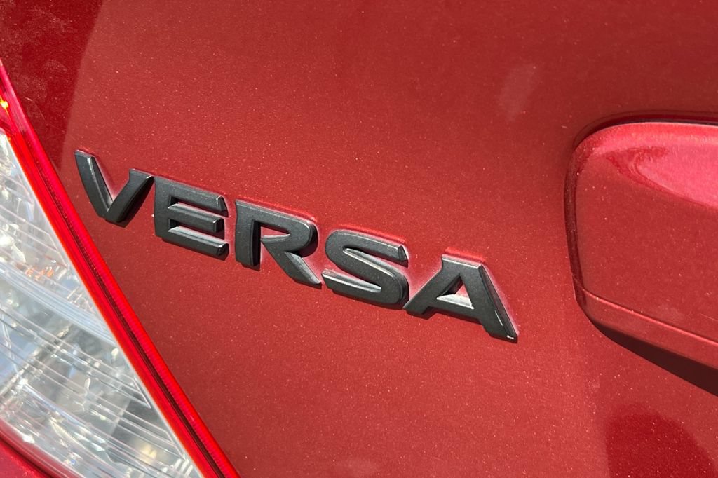 Used 2019 Nissan Versa S Plus FWD image 9