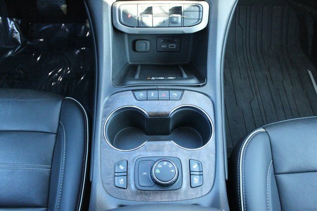 Used 2022 GMC Acadia Denali w/ Denali Ultimate Package image 19