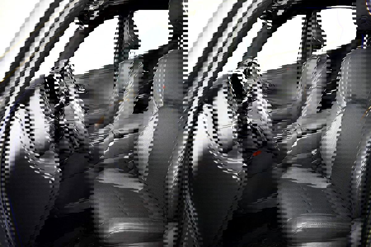 Used 2023 Toyota Crown Platinum image 20