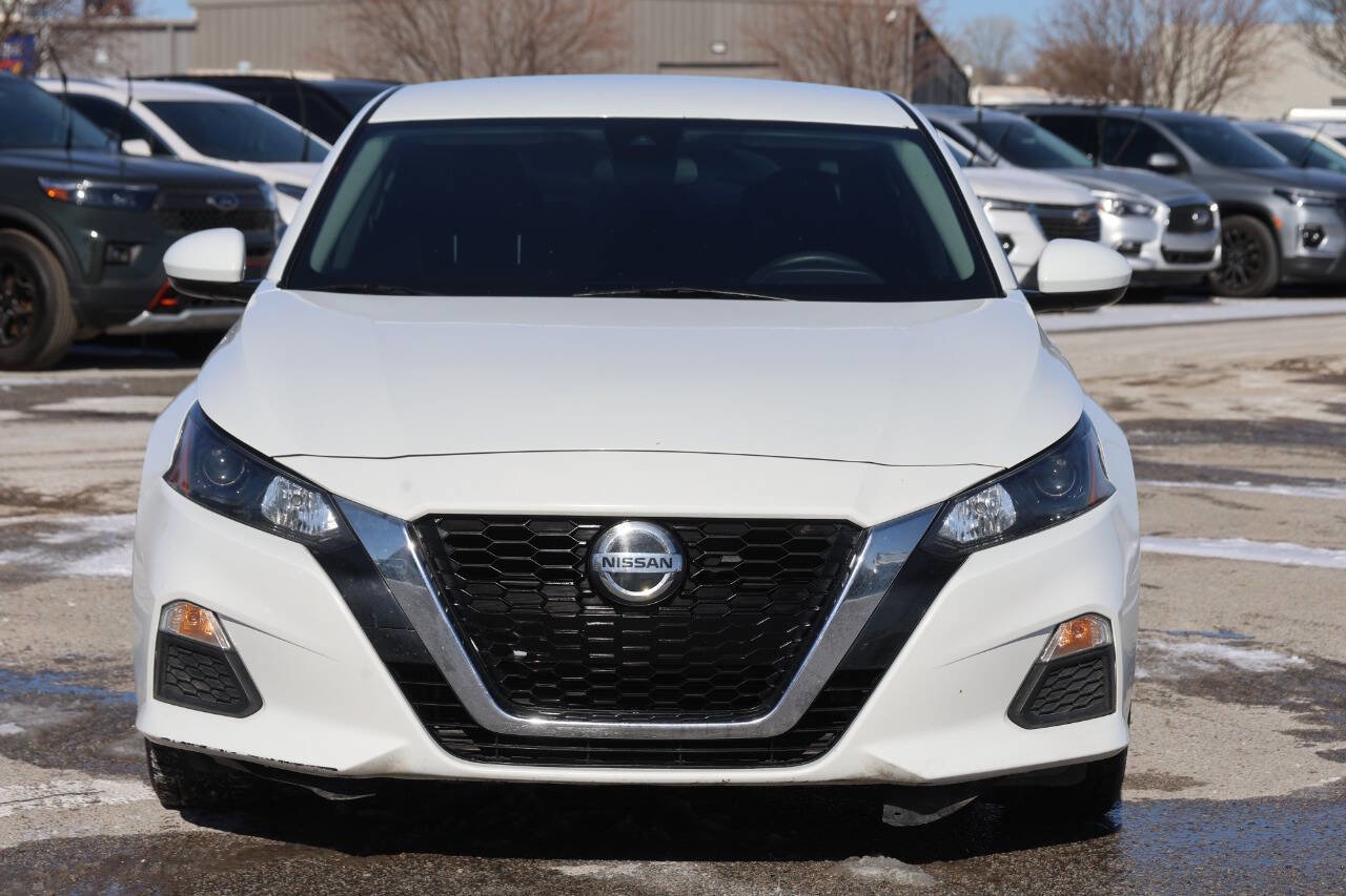 Used 2022 Nissan Altima 2.5 S FWD image 2