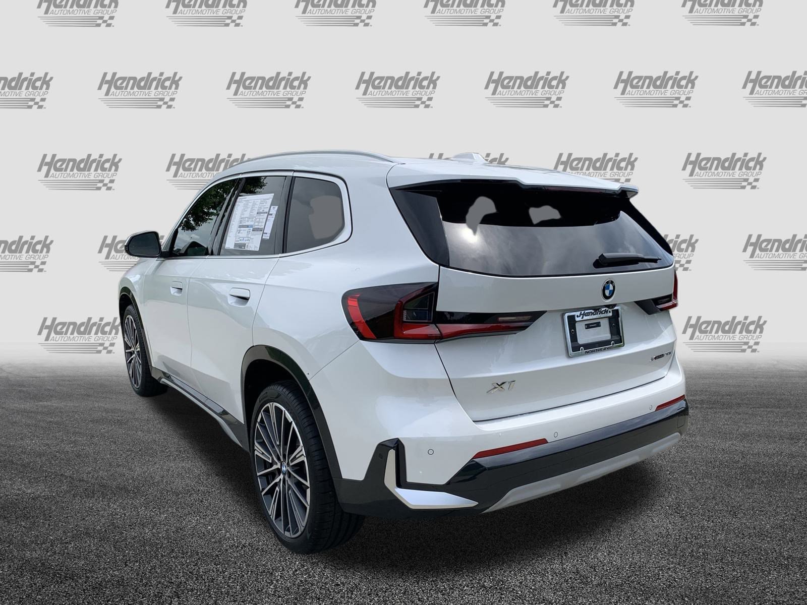 Used 2025 BMW X1 xDrive28i w/ Technology Package image 7