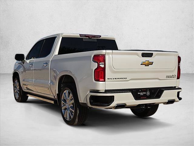 Used 2022 Chevrolet Silverado 1500 High Country w/ High Country Premium Package AWD/4WD image 8