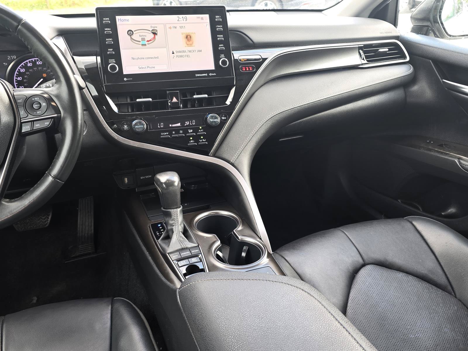 Used 2024 Toyota Camry XSE w/ Cold Weather Package FWD image 12
