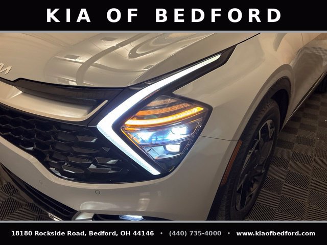 Certified 2025 Kia Sportage SX FWD image 11