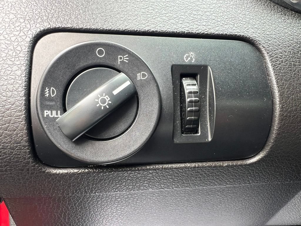 Used 2008 Ford Mustang GT RWD image 30
