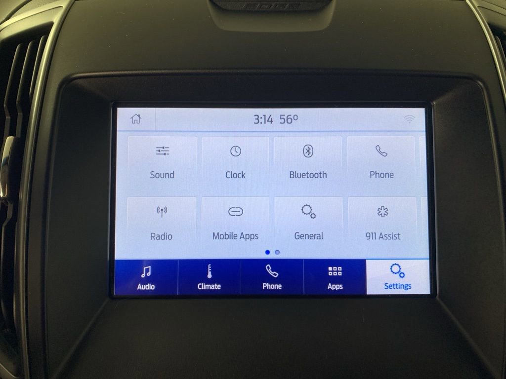 Used 2020 Ford Edge SE image 23